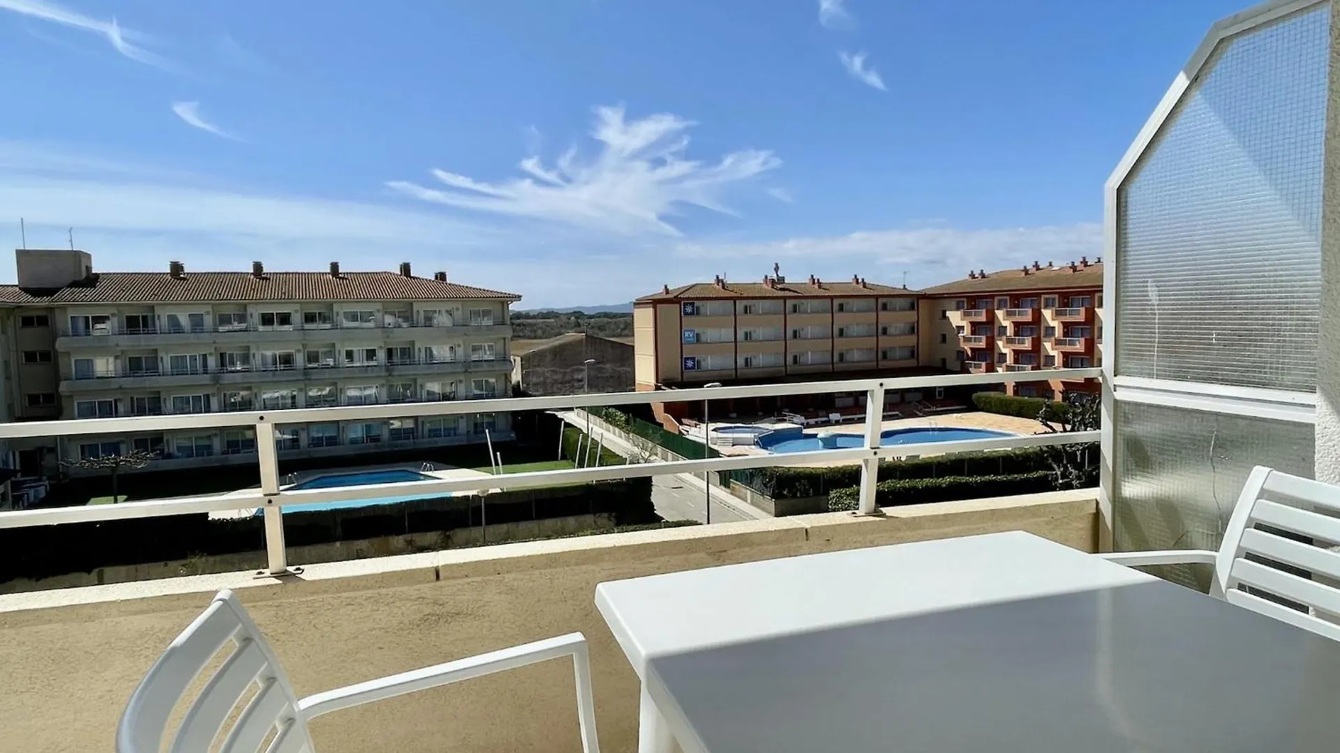 Festastar 406 Apartment レスタルティット