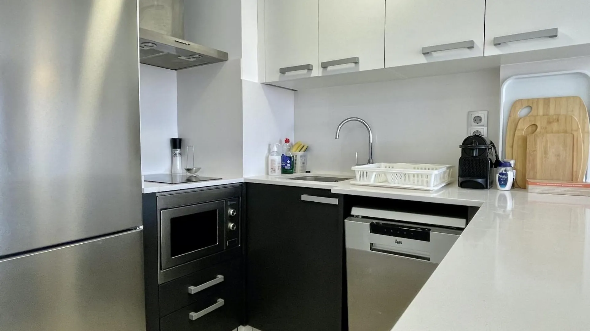 Festastar 406 Apartment レスタルティット